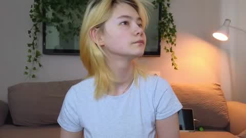 Snapshot of blvckmilk chatting on 07.13.26 Alice and David online show from 07.13.26