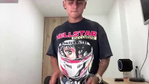 Bob  INDEPENDENT MODEL online show from 03.12.26