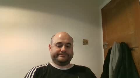 Snapshot of bobabator chatting on 10.13.25 bobabator online show from 10.13.25