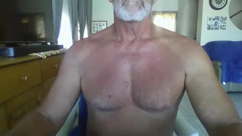 Snapshot of bobbgud chatting on 03.31.26 Bobbgud online show from 03.31.26