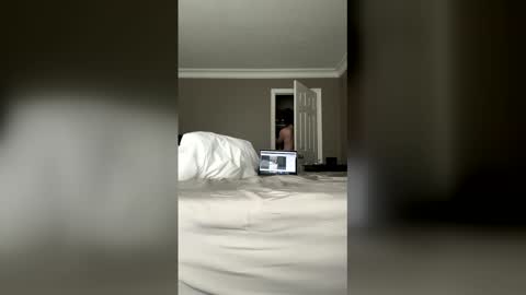 boboutte online show from 04.17.26