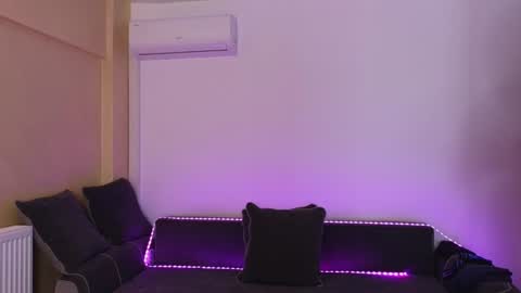 Snapshot of bodyouwant chatting on 12.30.24 bodyouwant online show from 12.30.24