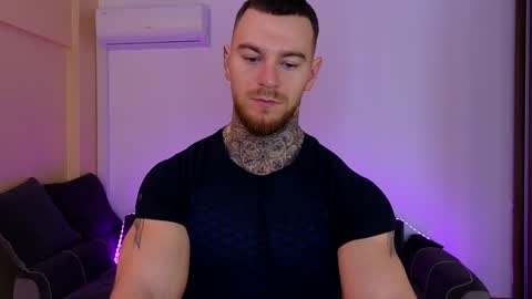 Snapshot of bodyouwant chatting on 02.02.25 bodyouwant online show from 02.02.25