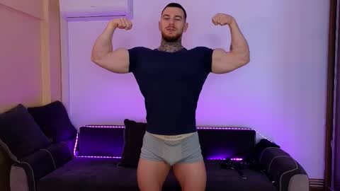 Snapshot of bodyouwant chatting on 03.04.25 bodyouwant online show from 03.04.25