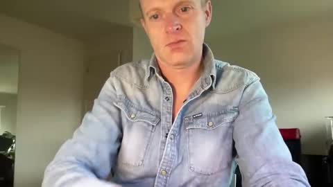 Snapshot of boegieboy76 chatting on 12.10.24 ask me online show from 12.10.24