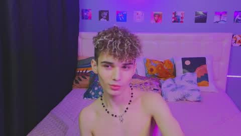 ALEXPVT IS OPEN online show from 02.01.25