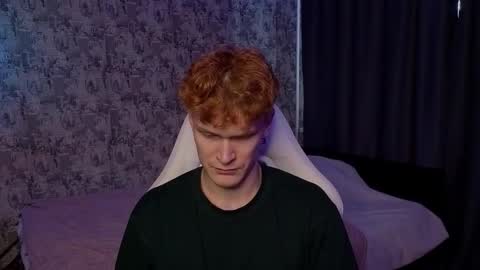 Snapshot of boicute chatting on 09.29.25 ALEXPVT IS OPEN online show from 09.29.25