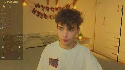 Snapshot of boicute chatting on 11.01.25 ALEXPVT IS OPEN online show from 11.01.25