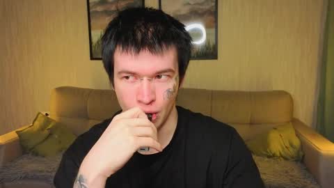 Snapshot of boicute chatting on 05.04.26 ALEXPVT IS OPEN online show from 05.04.26