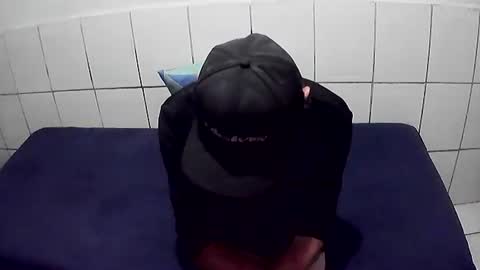 Cesar Augusto Pierdona online show from 12.20.25