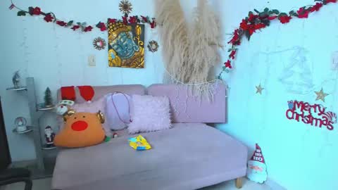  Salma Independent Model online show from 12.18.24