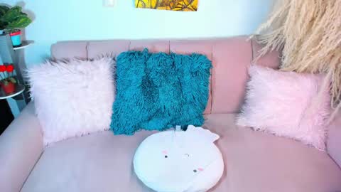  Salma Independent Model online show from 09.18.25