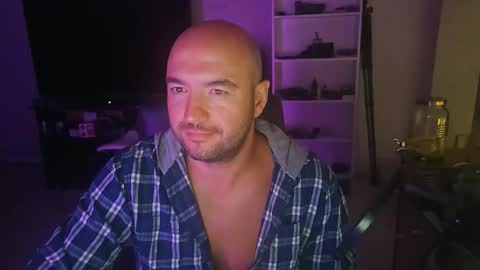 bombastic4 online show from 11.13.25