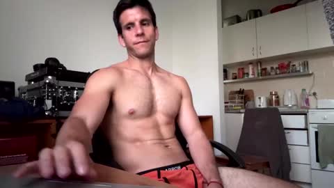 Snapshot of bondi333 chatting on 12.20.24 Bondi online show from 12.20.24