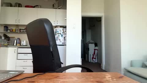 Snapshot of bondi333 chatting on 02.27.25 Bondi online show from 02.27.25