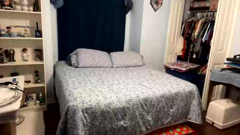 FRECKLES online show from 01.13.25