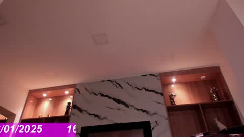 Snapshot of bonnie_luxury chatting on 01.17.25 Bonnie Luxury online show from 01.17.25