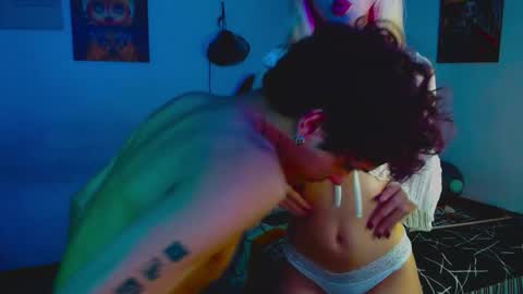 Snapshot of bonnie_y_ash chatting on 10.17.25 Bonnie Y Ash online show from 10.17.25