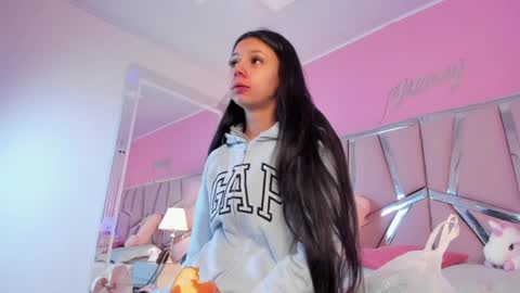 Bonnie  online show from 01.14.25