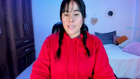 sofia  online show from 12.23.25