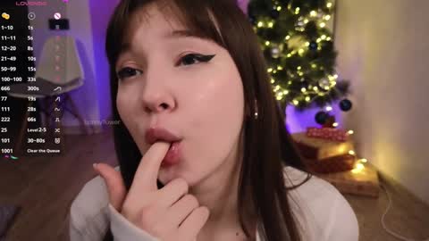 Eva online show from 12.24.24