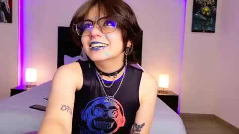 Snapshot of bonnyvel chatting on 07.15.26 BonnyVel online show from 07.15.26