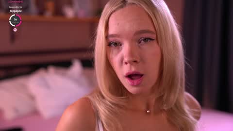 Snapshot of boobybliss chatting on 09.09.25 Alina online show from 09.09.25