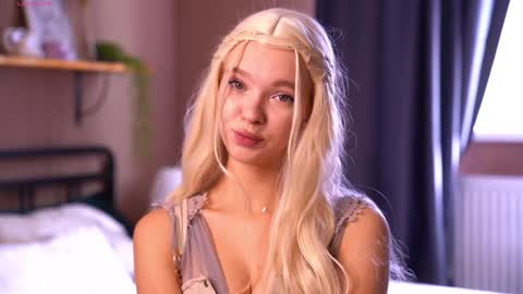 Snapshot of boobybliss chatting on 09.14.25 Alina online show from 09.14.25