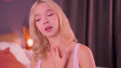 Snapshot of boobybliss chatting on 09.30.25 Alina online show from 09.30.25