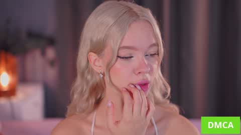 Snapshot of boobybliss chatting on 10.10.25 Alina online show from 10.10.25