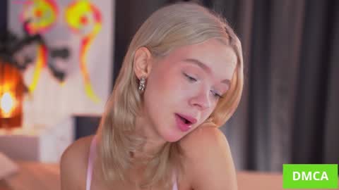 Snapshot of boobybliss chatting on 10.21.25 Alina online show from 10.21.25