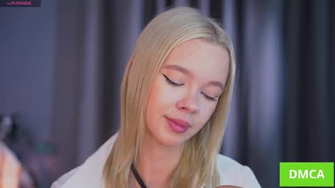 Snapshot of boobybliss chatting on 10.25.25 Alina online show from 10.25.25