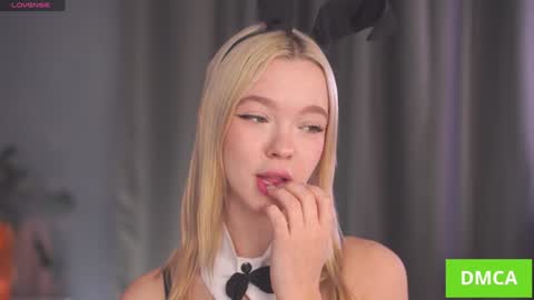 Snapshot of boobybliss chatting on 11.03.25 Alina online show from 11.03.25