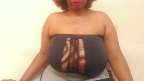 boobyqueen online show from 02.17.25