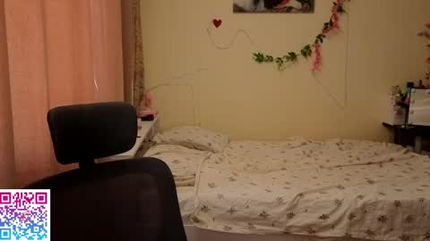 Snapshot of booozekirs_ chatting on 05.18.26 Milena online show from 05.18.26