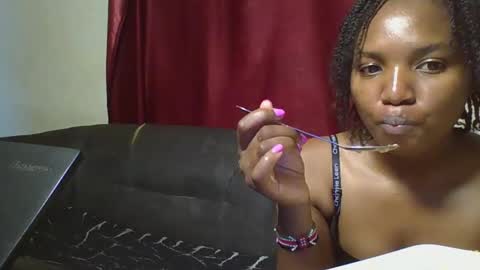 bootie_caramel online show from 03.02.25