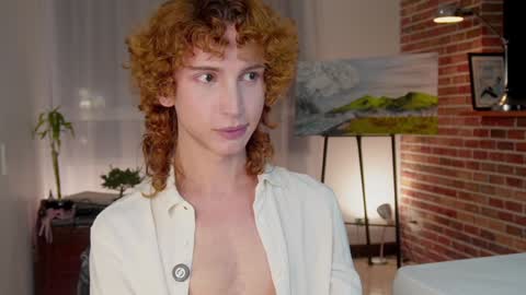 Snapshot of boream_ chatting on 01.29.25 Bream online show from 01.29.25