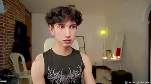 Snapshot of boream_ chatting on 01.12.26 Bream online show from 01.12.26