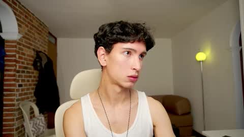 Snapshot of boream_ chatting on 02.09.26 Bream online show from 02.09.26