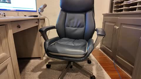 Snapshot of boredhorndog chatting on 10.04.25 Boredhorndog online show from 10.04.25