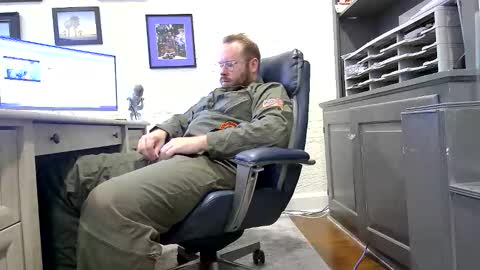 Snapshot of boredhorndog chatting on 11.02.25 Boredhorndog online show from 11.02.25