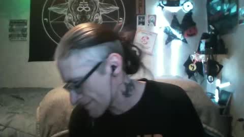 Snapshot of borisprice chatting on 12.22.24 Boris Price online show from 12.22.24