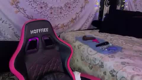 BossMom online show from 10.26.25