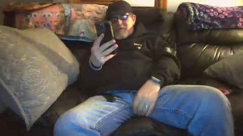 Snapshot of bostonguy1969 chatting on 03.06.25 bostonguy1969 online show from 03.06.25