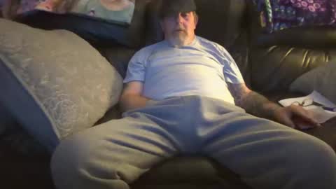 Snapshot of bostonguy1969 chatting on 03.11.25 bostonguy1969 online show from 03.11.25