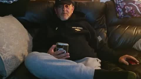 Snapshot of bostonguy1969 chatting on 11.06.25 bostonguy1969 online show from 11.06.25