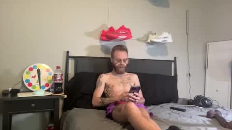 BottomBoyyy24 online show from 01.06.26