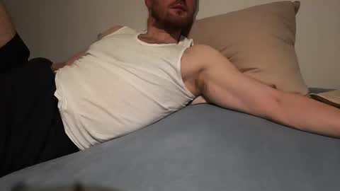 Snapshot of bottomtsinner chatting on 06.19.26 bottomtsinner online show from 06.19.26