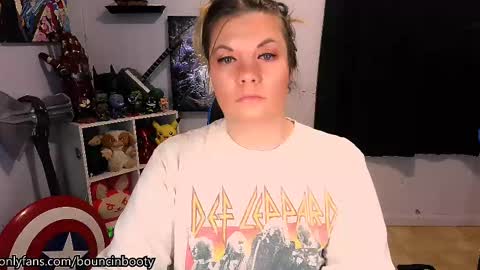 Pumpkin Butt online show from 02.14.25