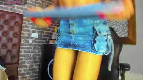 bouncing_bunnyxxx69 online show from 11.16.25